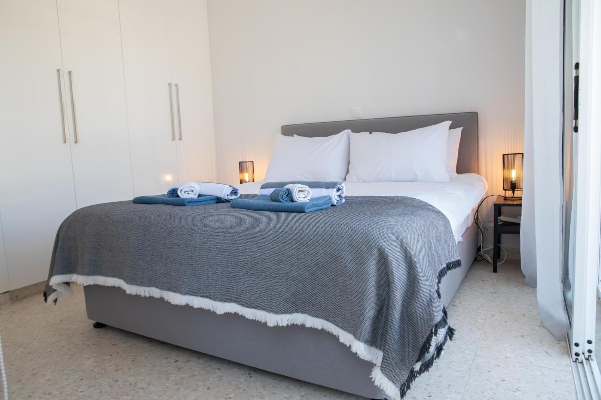 Taheli Riverside Townhouse In Tourist Area