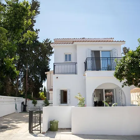 Taheli Riverside Townhouse In Tourist Area Paphos Exterior photo